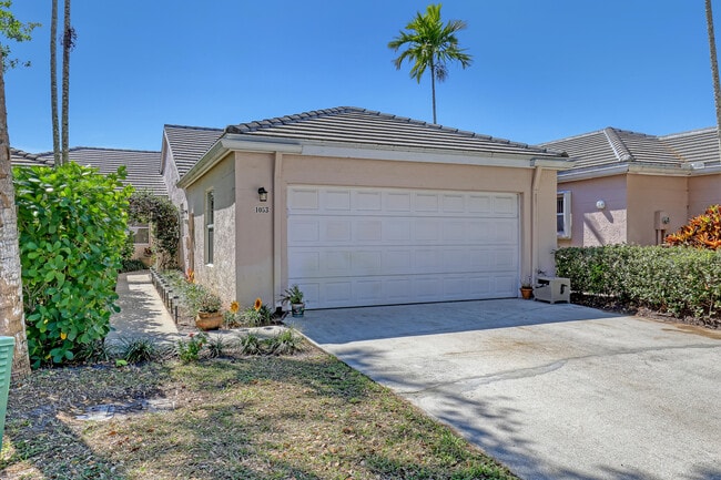 Building Photo - 1053 Island Manor Dr Rental