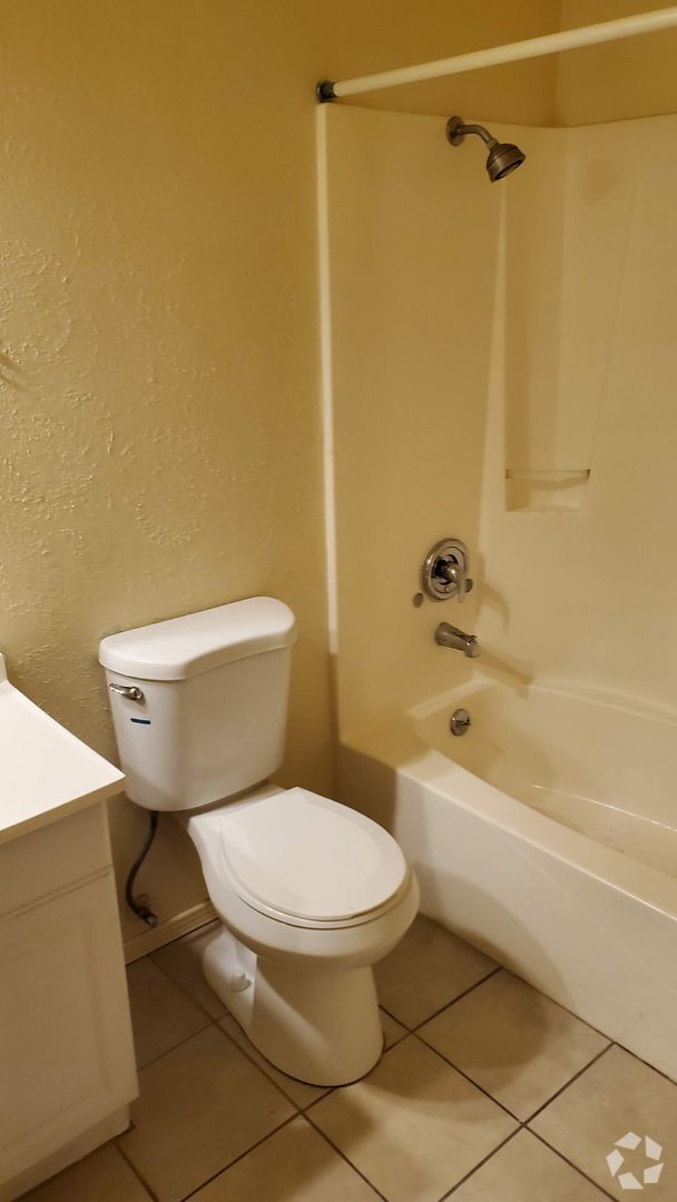 Building Photo - 1309 Kilmer St Rental
