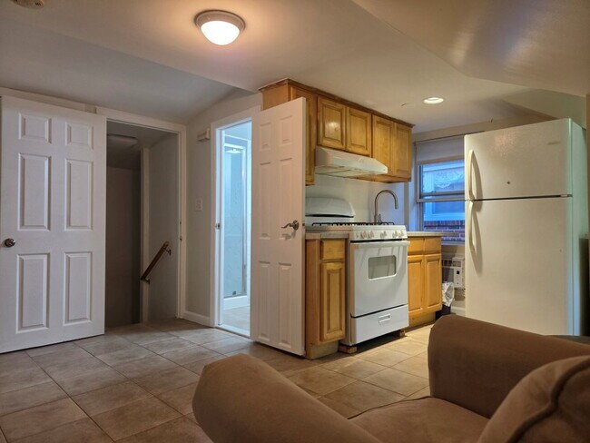 Saint Pauls Avenue, Cliffside Park, NJ 07010 - 1 BR 1 BA multi-family home