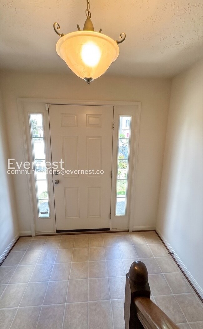 Photo - 102 Spinnaker Way