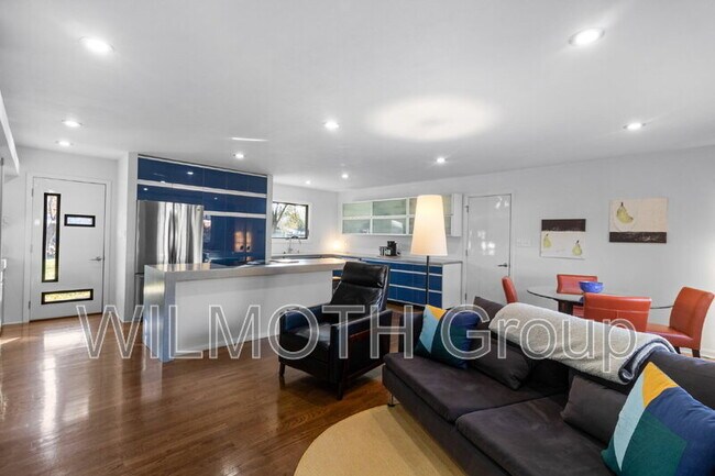 Photo - 10327 Orchard Park Dr W