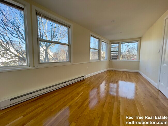 Photo - 2572 Massachusetts Ave Unit 2