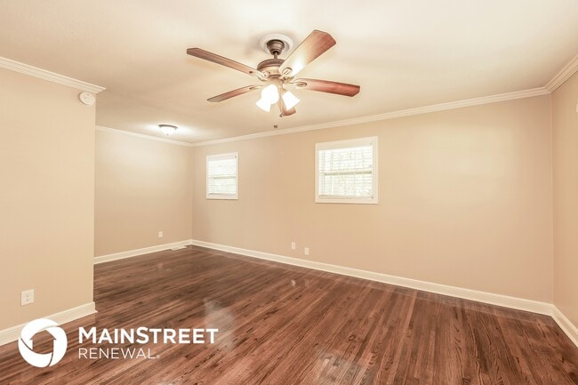 Photo - 1129 Roebuck Lawn Dr