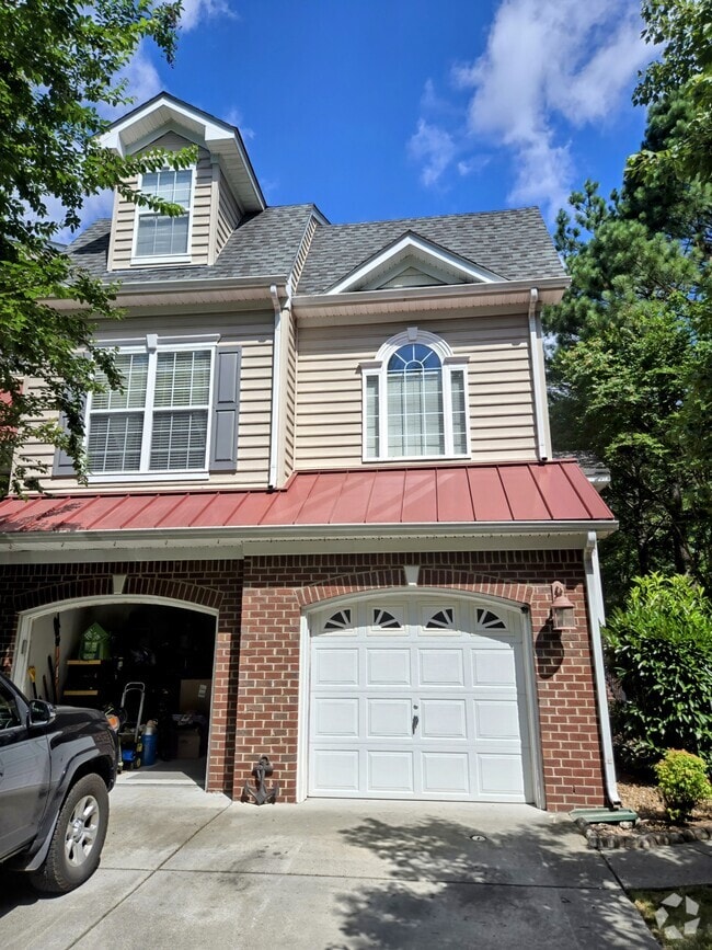 Building Photo - 4400 Leamore Square Rd Rental