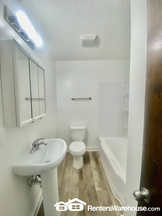 Photo - 1816 Francis Ave