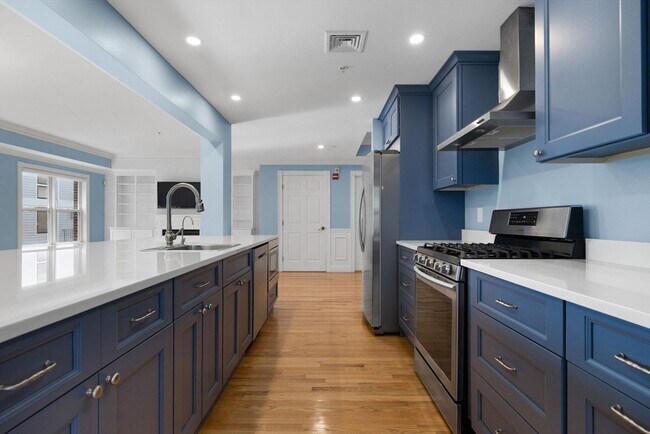 Photo - 75 Winchester St Unit 301