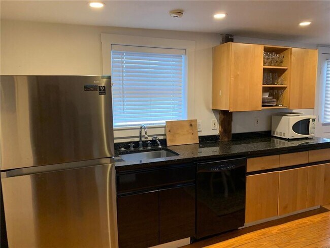 Photo - 28 Broadway Unidad A