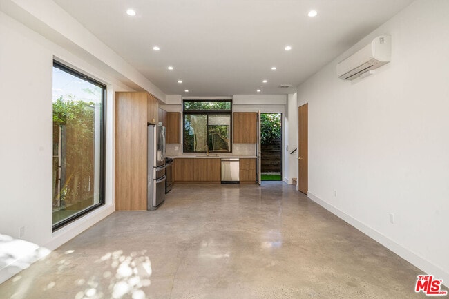 Photo - 3909 W Exposition Blvd