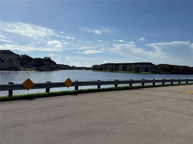 Photo - 1401 SW 135th Terrace Unit 105H