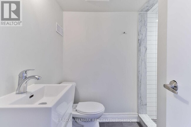 Photo - 281 Symington Ave