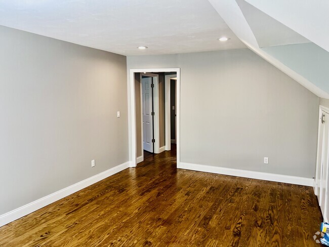 Building Photo - 23 Custis Ave Unit 2 Rental