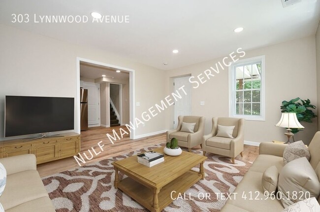 Photo - 303 Lynnwood Ave