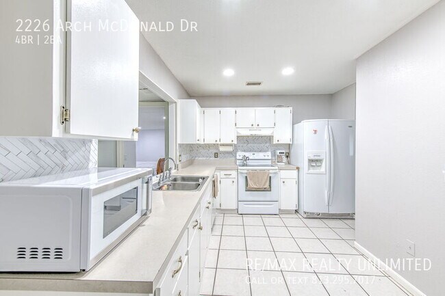 Photo - 2226 Arch McDonald Dr