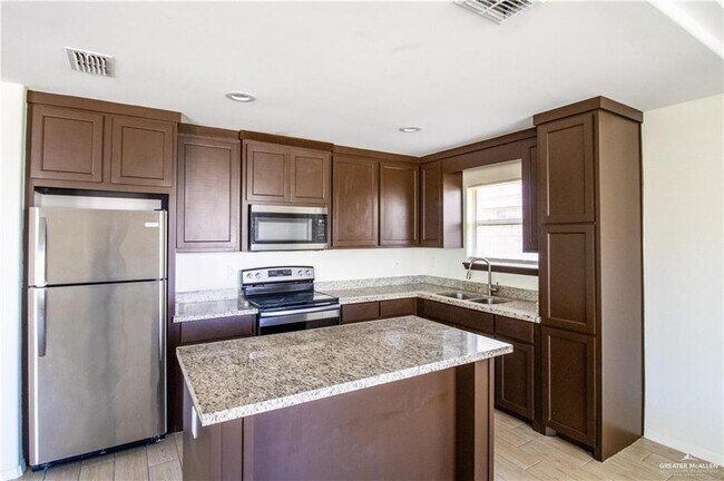 Photo - 13 Taxco Ct Unit 4