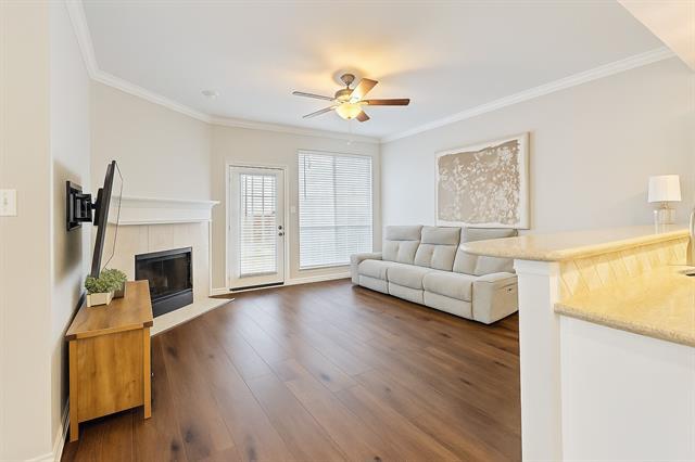 Photo - 8557 Brittania Way