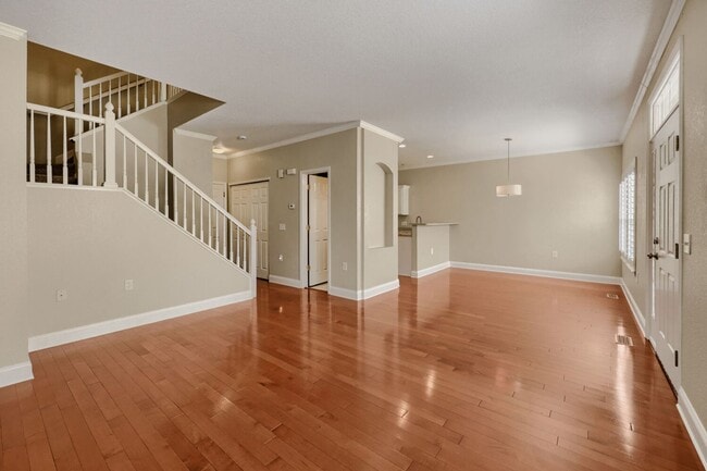 Photo - 1490 Bergen Rock St