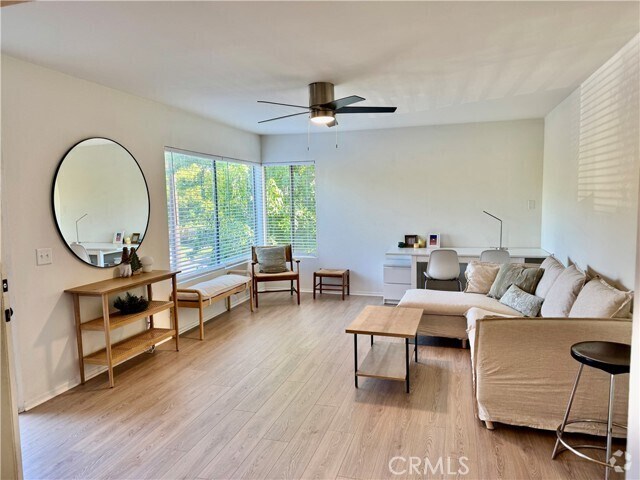 Building Photo - 81 Smokestone Unit 12 Rental