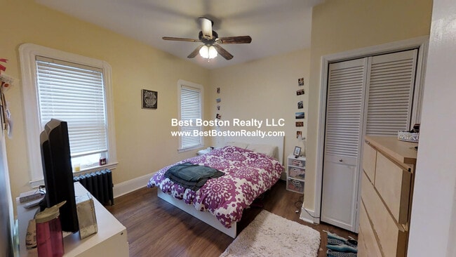 Photo - 21 Chandler St Unit 2