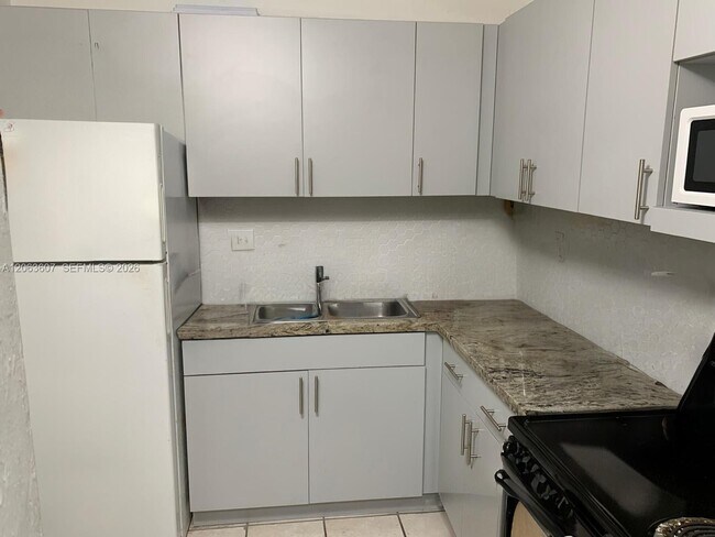 Photo - 9437 SW 76th St Unit V38