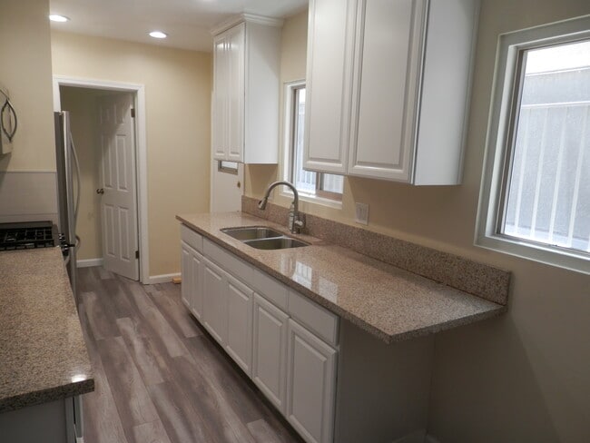 Photo - 11913 Culver Blvd Unit 3