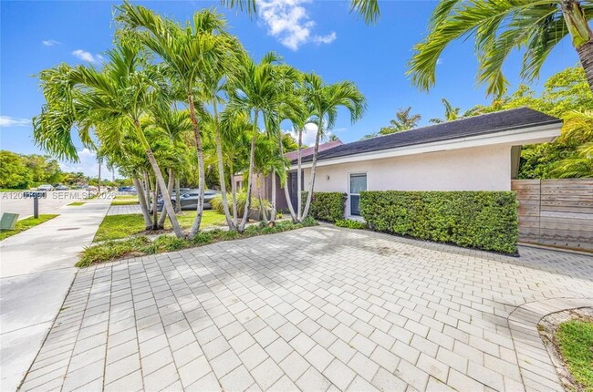 Photo - 72 SW 113th Ave