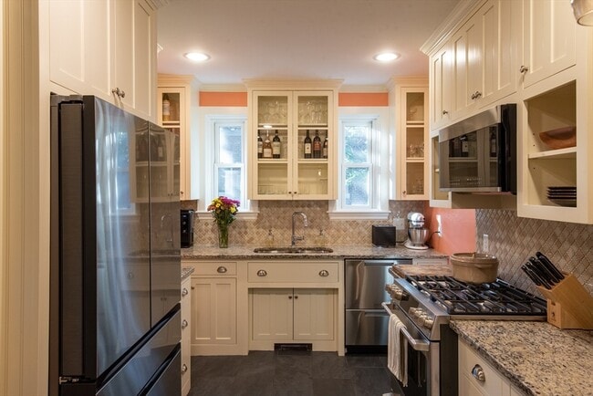 Photo - 159 Washington St Unit 3