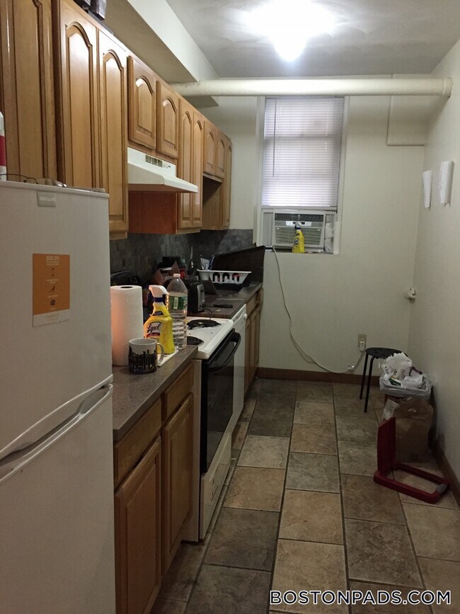 Photo - 115 St Stephen St Unit 61