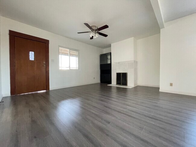 Photo - 3831 Drysdale Ave