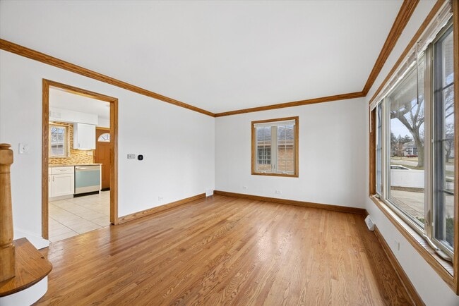 Photo - 4413 Clausen Ave