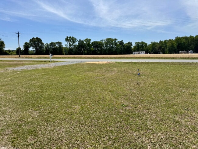 Photo - SPACIOUS & IMMACULATE! 3 BR | 2 BA DOUBLEWIDE ON .77 ACRE *MT OLIVE*