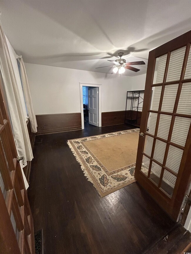 Photo - 520 Highmarket St