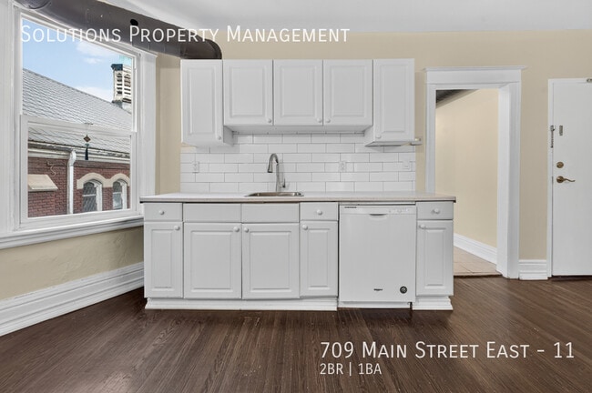 Photo - Beautiful Spacious 2 Bedroom Apartment Unit 11