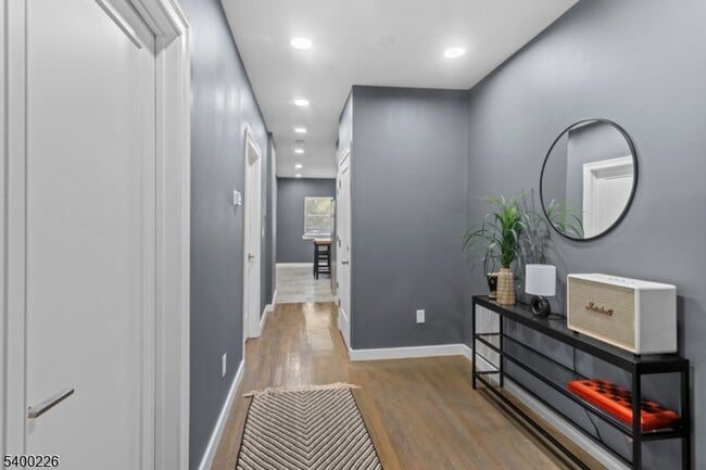 Photo - 110 Park Ave