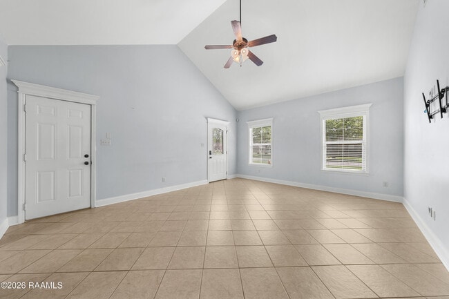 Photo - 128 Bottle Brush Ln