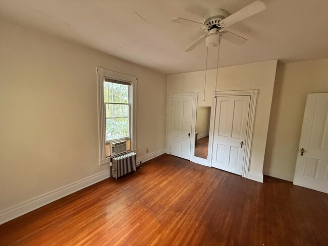 Photo - 165 Edgwood St Unit 2nd Floor