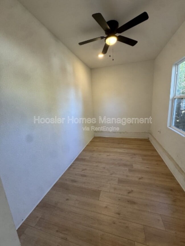 Photo - 1466 S Worth Ave Unidad B