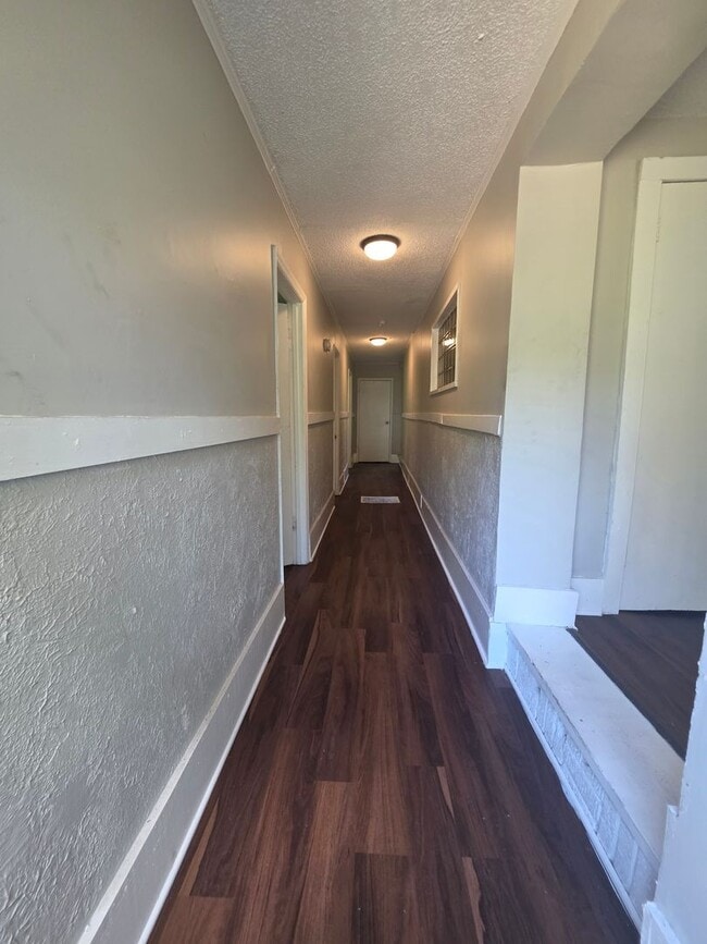 Photo - 1241b Johnson Ave