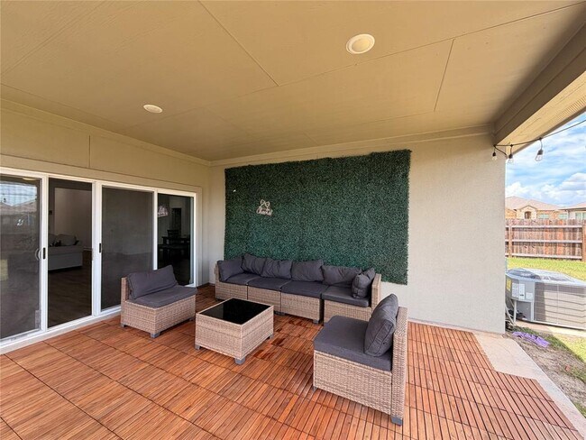Photo - 18017 Stefano Dr