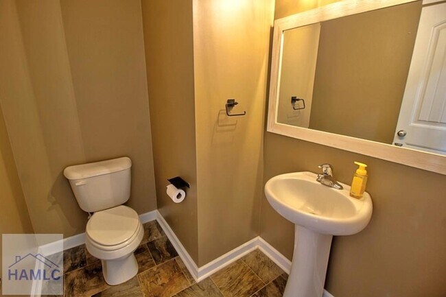 Photo - 1290 Windrow Dr