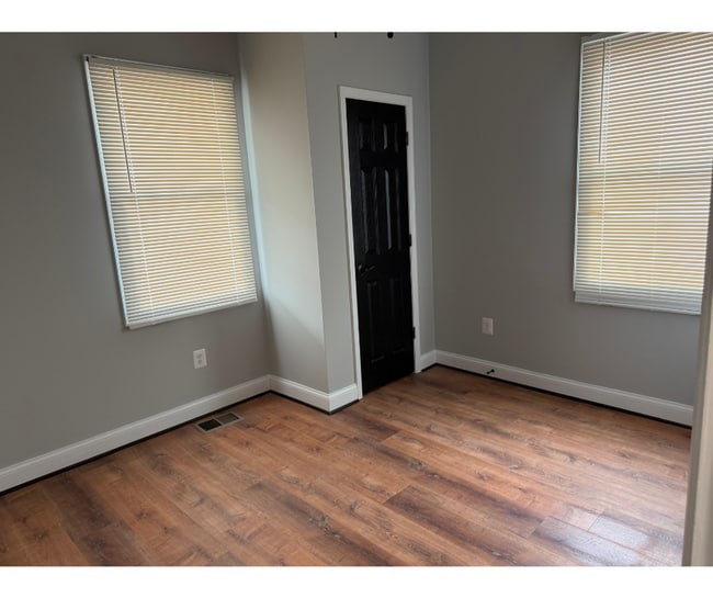 4613 Asbury Ave Unit BC AVAILABLE PRIV/BATH $700 BC