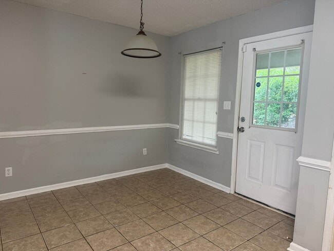 Photo - 2500 Barnesdale Wy Unidad #5