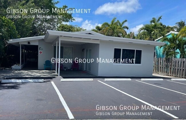 Building Photo - 631 NE 17th Way Unit 2