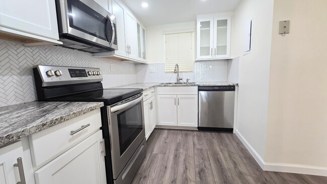 Photo - 3100 W Rolling Hills Cir Unidad 609