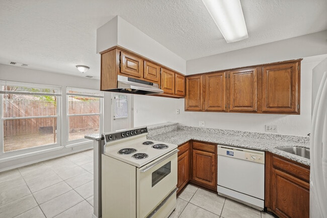 Photo - 10814 Sugar Hill Dr