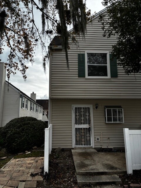 Photo - 111 E 1st St