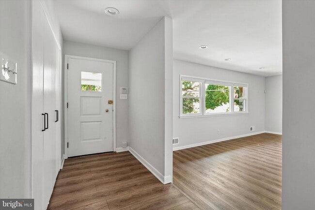 Photo - 1910 Stone Ridge Ln