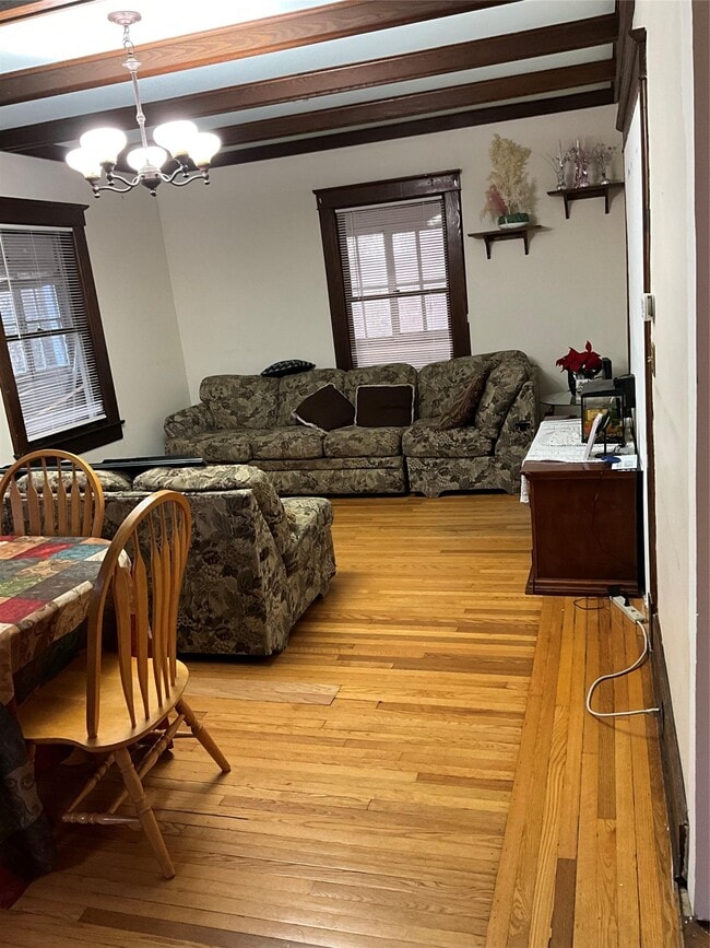 Photo - 265 Spring St