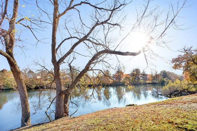 Photo - Lakes Of Greenbrier