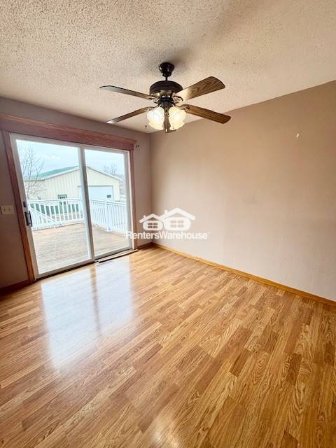 Photo - 4059 33rd St S