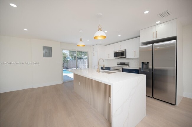 Photo - 3751 NE 17th Ave